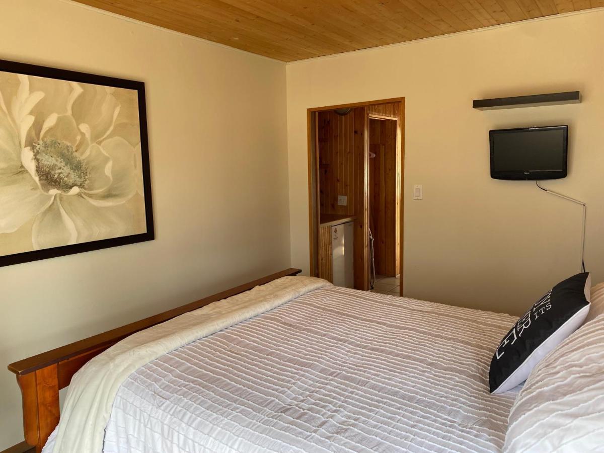 Merland Park Cottages And Motel Picton Zewnętrze zdjęcie